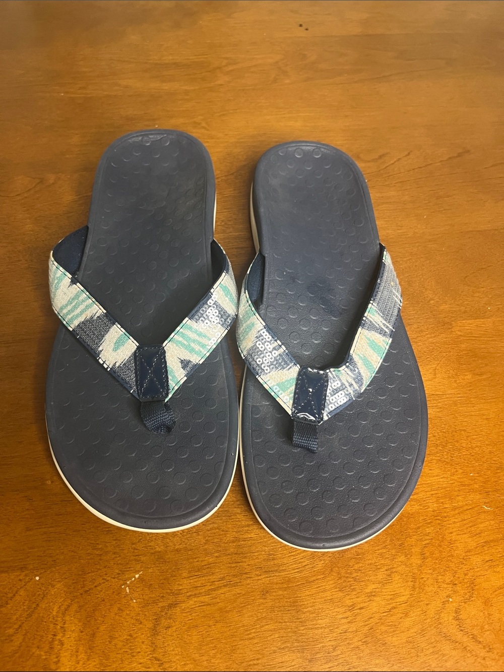 Vionic Tides Flip Flops Size 9